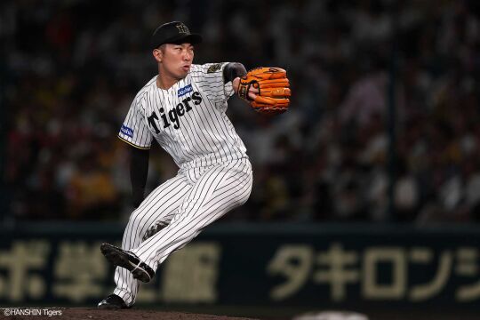 10月15日(水) 対DeNA戦
７回表二死一塁で登板した石井は7・8回を無失点に抑える好投を見せる
