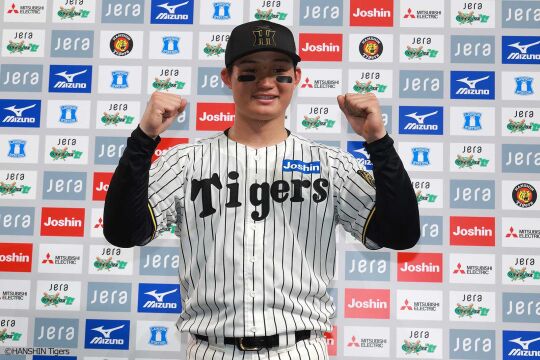 10月16日(木) 対DeNA戦
ヒーローは、１０回裏にサヨナラの本塁打を放った森下
