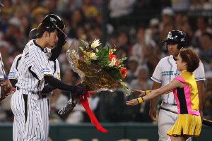 埼玉西武ライオンズ戦（甲子園）通算1500本となる安打を記録（14年5月29日）